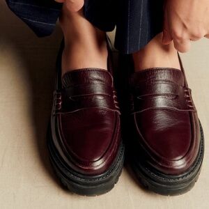 Sezane Albane Loafers Glossy Burgundy - Size 6